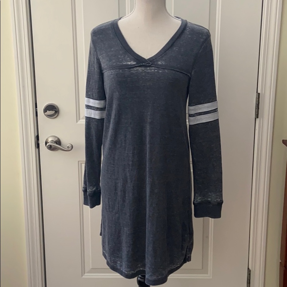 Kensie Varsity Sleep Shirt (NWT)